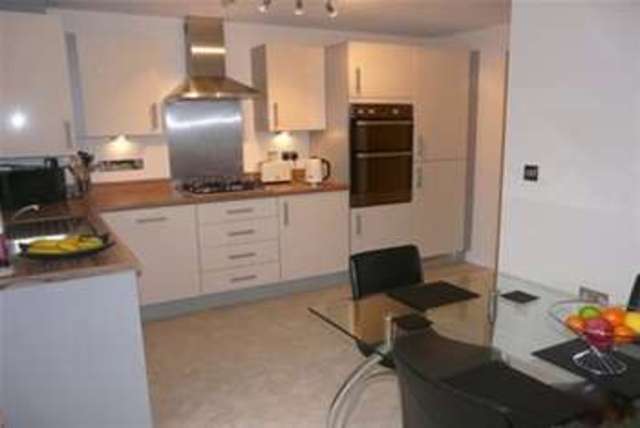 Image of 3 bedroom Property to rent in Cyprus Gardens Exmouth EX8 at Exmouth, EX8 2DP
