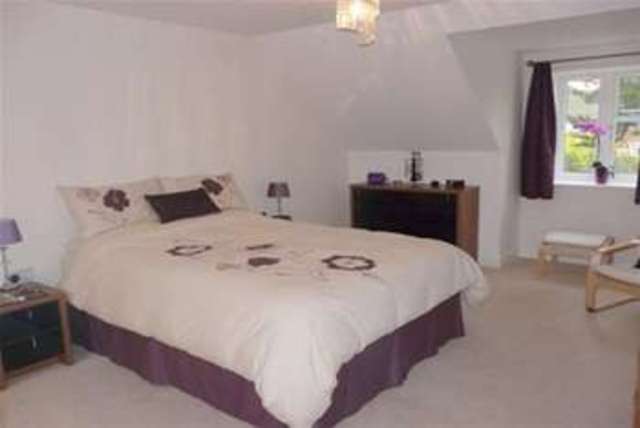  Image of 3 bedroom Property to rent in Cyprus Gardens Exmouth EX8 at Exmouth, EX8 2DP