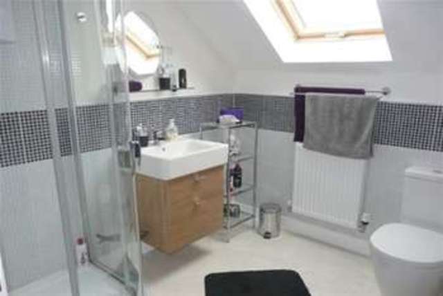  Image of 3 bedroom Property to rent in Cyprus Gardens Exmouth EX8 at Exmouth, EX8 2DP