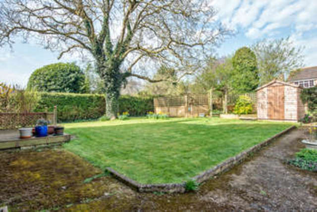  Image of 4 bedroom Detached house for sale in Coxwell Road Faringdon SN7 at Faringdon Oxfordshire, SN7 7EZ