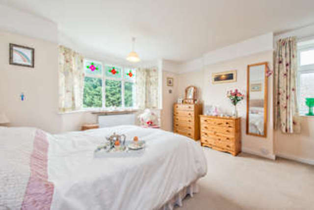  Image of 4 bedroom Detached house for sale in Coxwell Road Faringdon SN7 at Faringdon Oxfordshire, SN7 7EZ