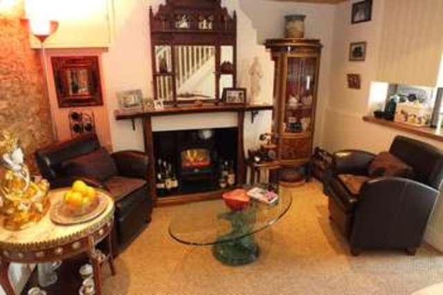  Image of 2 bedroom End of Terrace for sale in Coxwell Street Faringdon SN7 at Faringdon Oxfordshire, SN7 7HA