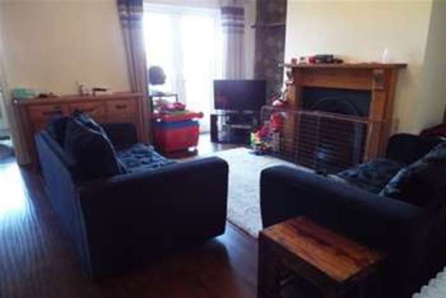  Image of 3 bedroom Semi-Detached house to rent in Featherstone Lane Featherstone Pontefract WF7 at Pontefract, WF7 6AB