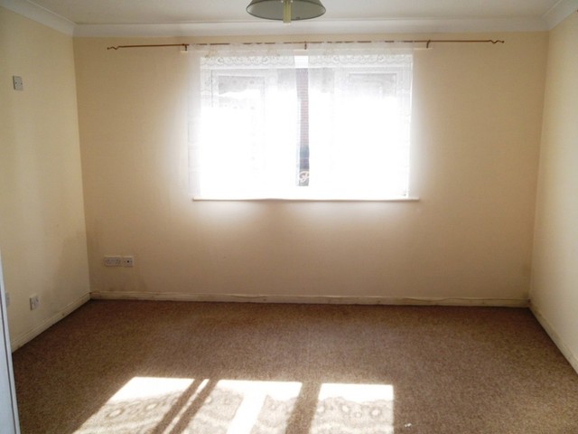  Image of 1 bedroom Flat to rent in Florence Road Southsea PO5 at Southsea  Hampshire, PO5 2NF