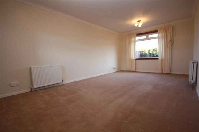 Image of 3 bedroom Terraced house to rent in Forrest Walk Uphall Broxburn EH52 at Uphall West Lothian West Lothian, EH52 5PN