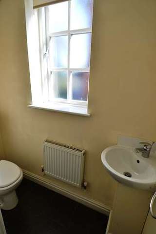  Image of 3 bedroom Semi-Detached house to rent in Fox Hill Selly Oak Birmingham B29 at Fox Hill Selly Oak BIRMINGHAM, B29 4AG