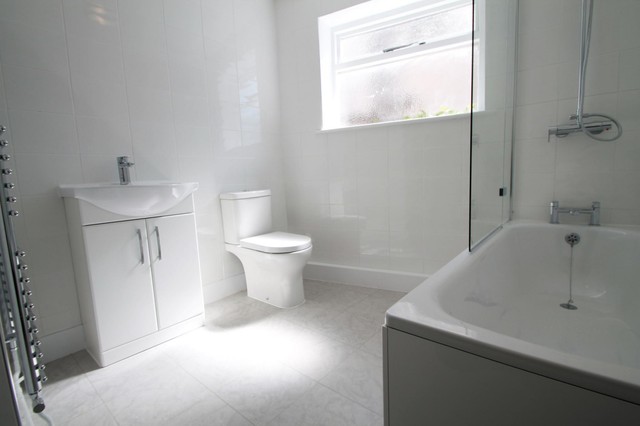  Image of 2 bedroom Semi-Detached house to rent in Gibbon Road Kingston upon Thames KT2 at Kingston upon Thames, KT2 6AA