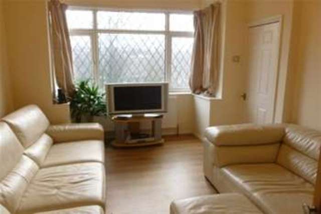  Image of 2 bedroom Detached house to rent in Gleadless Road Sheffield S2 at Sheffield, S2 3AR