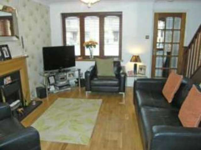  Image of 2 bedroom Terraced house for sale in Glenview Kirkintilloch Glasgow G66 at Kirkintilloch Glasgow Kirkintilloch, G66 1PG