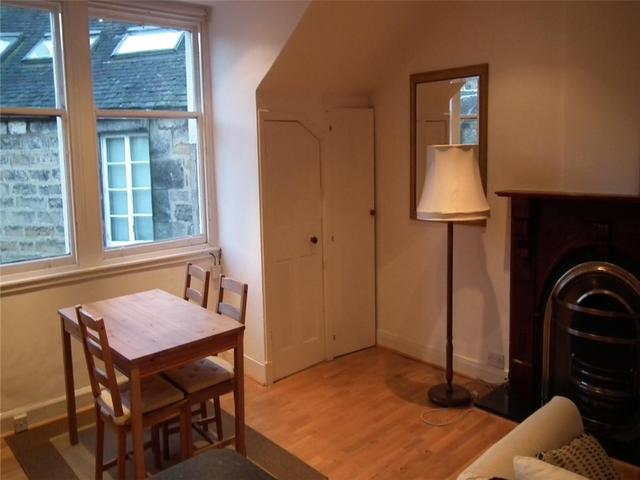  Image of 2 bedroom Flat to rent in Gloucester Square Edinburgh EH3 at New Town Edinburgh Edinburgh, EH3 6EB