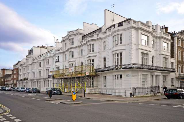  Image of 1 bedroom Apartment to rent in Gloucester Terrace London W2 at Gloucester Terrace Lancaster Gate London, W2 3HB