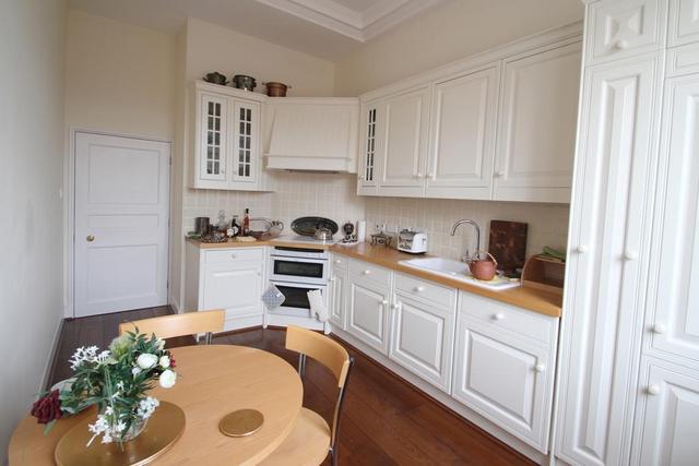  Image of 3 bedroom Flat for sale in Rolvenden Rolvenden Cranbrook TN17 at Great Maytham Road  Rolvenden, TN17 4NE
