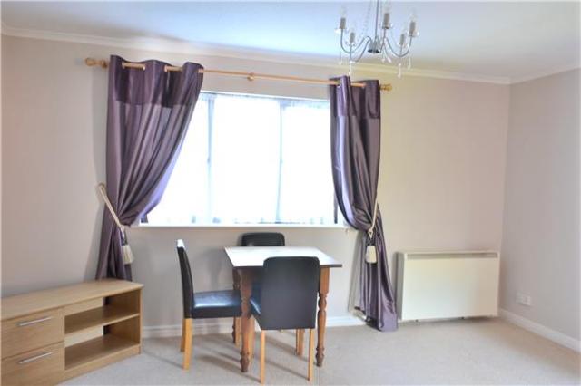  Image of 1 bedroom End of Terrace to rent in Green Way Tunbridge Wells TN2 at Kent, TN2 3JN
