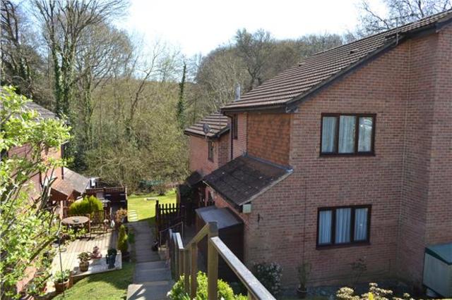 Image of 1 bedroom End of Terrace to rent in Green Way Tunbridge Wells TN2 at Kent, TN2 3JN