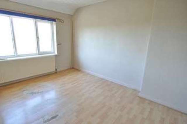  Image of 3 bedroom Town House for sale in Greenoak Crescent Birmingham B30 at Greenoak Crescent Stirchley Birmingham, B30 2TD
