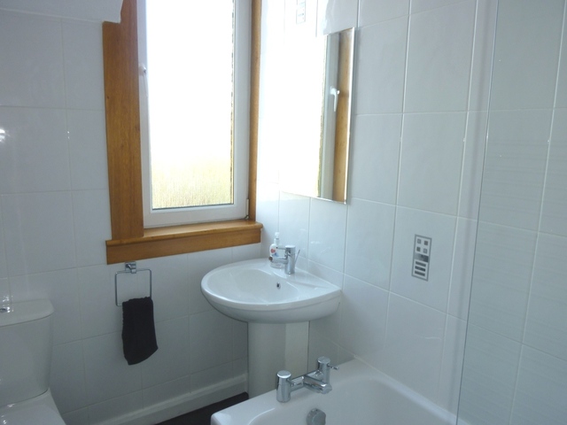  Image of 3 bedroom Terraced house to rent in Grierson Road Edinburgh EH5 at Trinity Edinburgh Edinburgh, EH5 2BQ