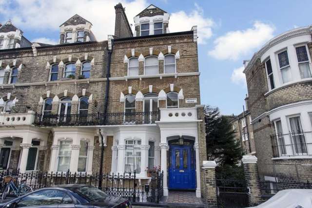  Image of 1 bedroom Apartment to rent in Gwendwr Road London W14 at Gwendwr Road West Kensington London, W14 9BG