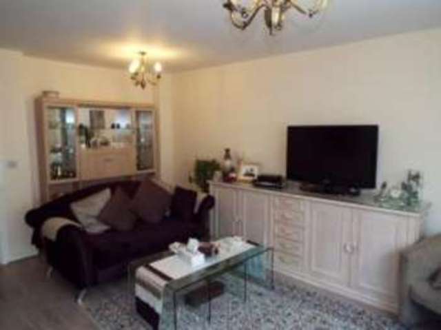  Image of 3 bedroom End of Terrace for sale in Hamble Drive Hayes UB3 at Hayes  Hayes, UB3 2FN