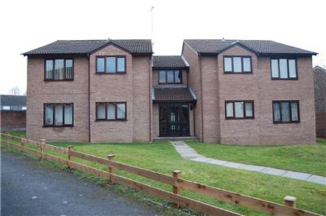  Image of 1 bedroom Flat to rent in Hamer Street Gloucester GL1 at Gloucester, GL1 3QN