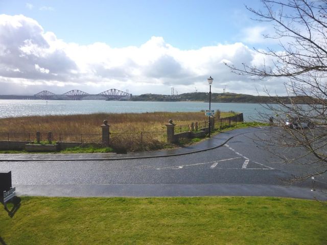  Image of 2 bedroom Flat to rent in Harbour Place Dalgety Bay Dunfermline KY11 at Dalgety Bay Fife Fife, KY11 9GG