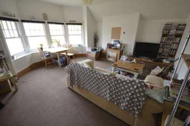  Image of 1 bedroom Flat for sale in Hastings Road Bexhill-on-Sea TN40 at 38 Hastings Road  Bexhill On Sea, TN40 2NH
