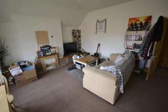  Image of 1 bedroom Flat for sale in Hastings Road Bexhill-on-Sea TN40 at 38 Hastings Road  Bexhill On Sea, TN40 2NH