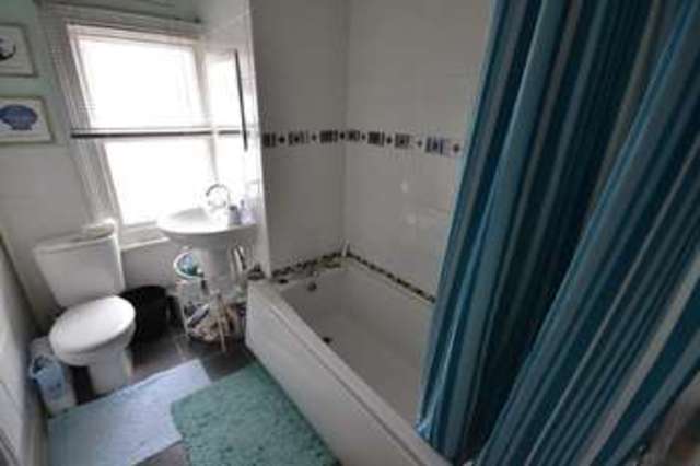  Image of 1 bedroom Flat for sale in Hastings Road Bexhill-on-Sea TN40 at 38 Hastings Road  Bexhill On Sea, TN40 2NH