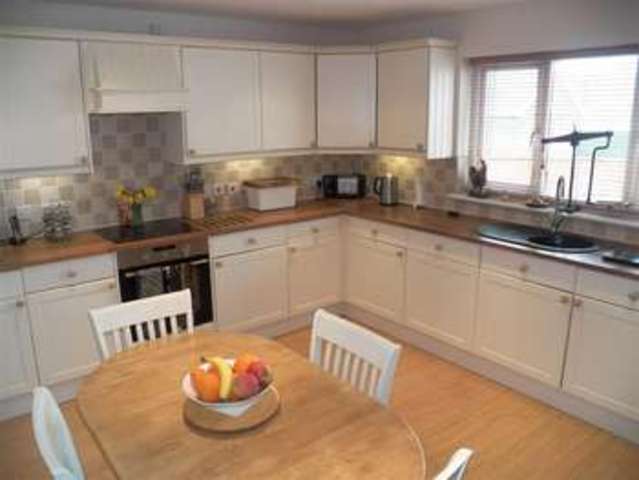  Image of 3 bedroom Property for sale in Hawthorn Lane Jameston Tenby SA70 at Hawthorn Lane Jameston Jameston, SA70 8QT
