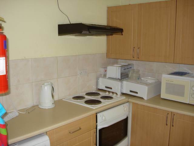  Image of 6 bedroom Detached house to rent in Treforest Treforest Pontypridd CF37 at Treforest Pontypridd Glyntaff, CF37 1DD