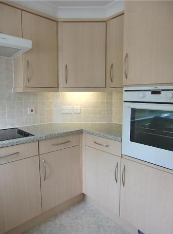 Image of 1 bedroom Apartment to rent in Ford Park Mutley Plymouth PL4 at Hermitage Court Ford Park Mutley Plain, Plymouth, PL4 6QU