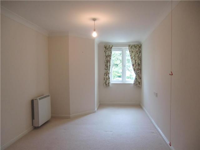  Image of 1 bedroom Apartment to rent in Ford Park Mutley Plymouth PL4 at Hermitage Court Ford Park Mutley Plain, Plymouth, PL4 6QU