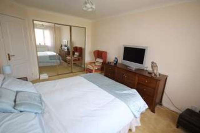  Image of 4 bedroom Detached house for sale in High Street Newarthill Motherwell ML1 at High Street Newarthill Motherwell, ML1 5JU