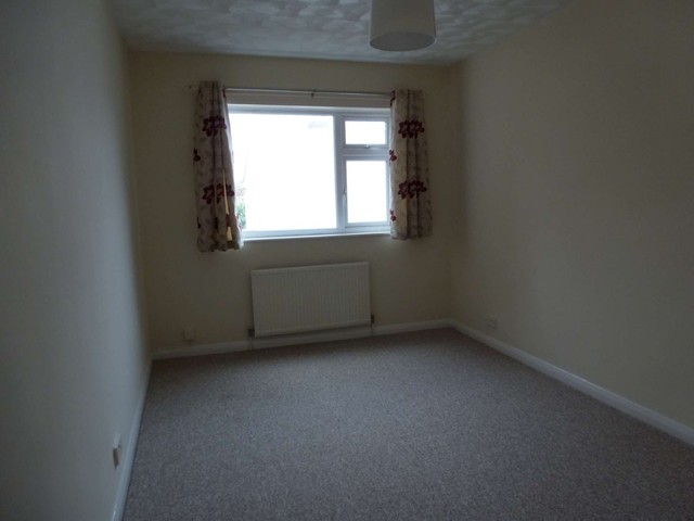  Image of 1 bedroom Flat to rent in Highland Road Southsea PO4 at Southsea, PO4 9DD