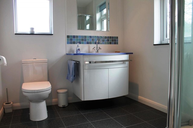  Image of 5 bedroom Detached house to rent in Hillcrest Dormans Park East Grinstead RH19 at Hillcrest Dormans Park East Grinstead, RH19 2LX