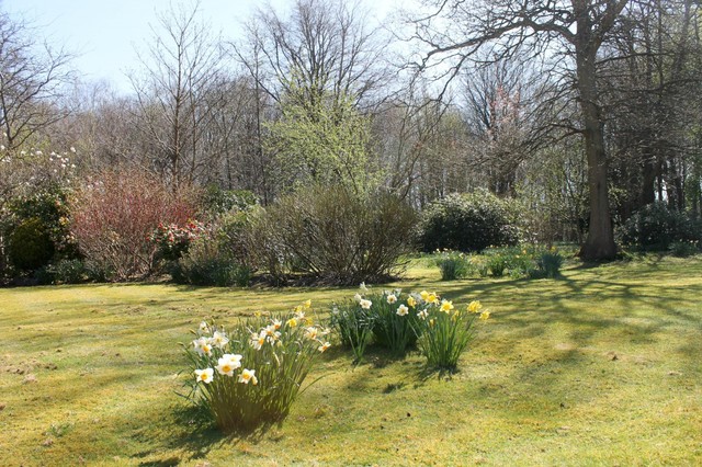  Image of 5 bedroom Detached house to rent in Hillcrest Dormans Park East Grinstead RH19 at Hillcrest Dormans Park East Grinstead, RH19 2LX