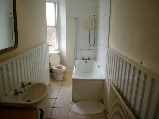  Image of 4 bedroom Flat to rent in Hillside Street Hillside Edinburgh EH7 at Hillside Edinburgh Edinburgh, EH7 5HB