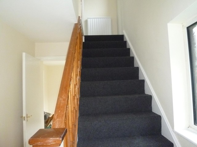  Image of 3 bedroom Detached house to rent in Hillsley Road Cosham Portsmouth PO6 at Portsmouth, PO6 4LG