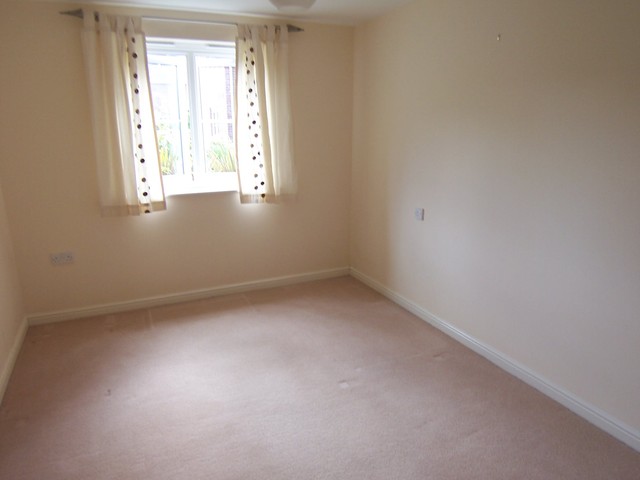  Image of 2 bedroom Apartment to rent in Hiltingbury Road Chandler