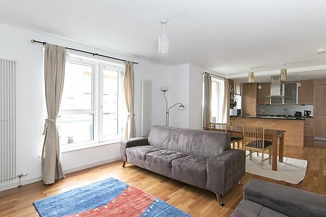 Image of 2 bedroom Flat to rent in Holyrood Road Edinburgh EH8 at Holyrood Edinburgh Edinburgh, EH8 8BA