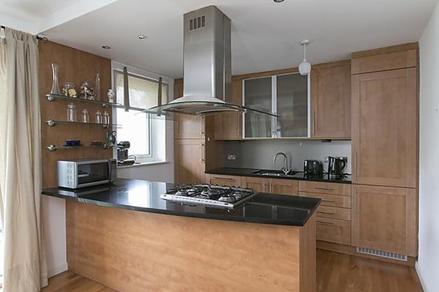  Image of 2 bedroom Flat to rent in Holyrood Road Edinburgh EH8 at Holyrood Edinburgh Edinburgh, EH8 8BA