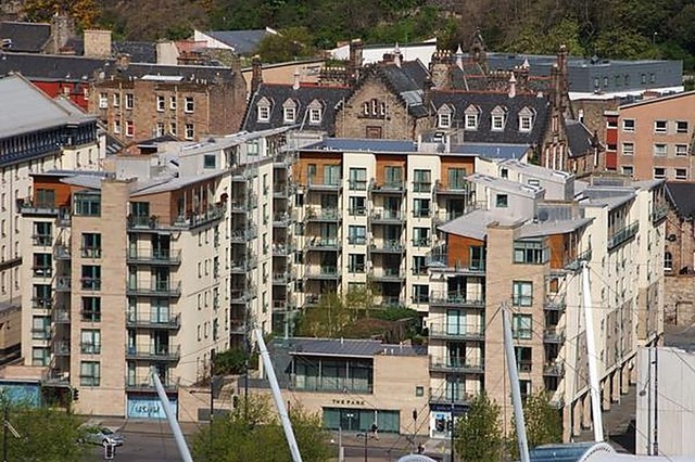  Image of 2 bedroom Flat to rent in Holyrood Road Edinburgh EH8 at Holyrood Edinburgh Edinburgh, EH8 8BA