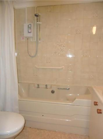  Image of 1 bedroom Apartment to rent in East Street Bridport DT6 at Homebredy House East Street Bridport, DT6 3NL