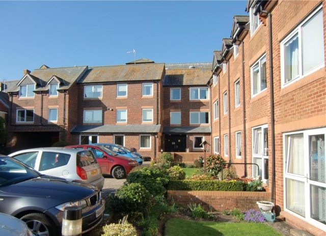  Image of 1 bedroom Apartment to rent in East Street Bridport DT6 at Homebredy House East Street Bridport, DT6 3NL
