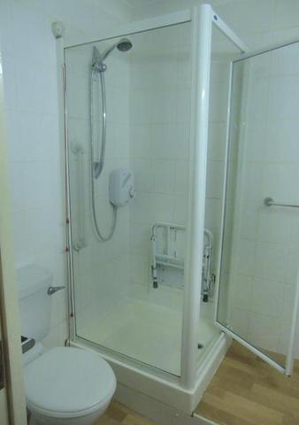  Image of 1 bedroom Apartment to rent in Beehive Lane Ilford IG4 at Homeheather House 128 Beehive Lane Ilford, IG4 5EF