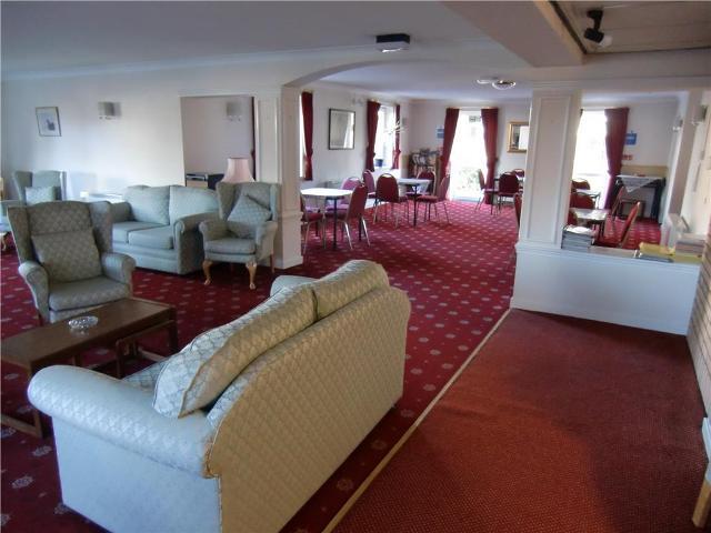  Image of 1 bedroom Apartment to rent in Beehive Lane Ilford IG4 at Homeheather House 128 Beehive Lane Ilford, IG4 5EF