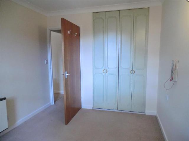  Image of 1 bedroom Apartment to rent in Wilton Road Salisbury SP2 at Homesarum House Wilton Road Salisbury, SP2 7HS