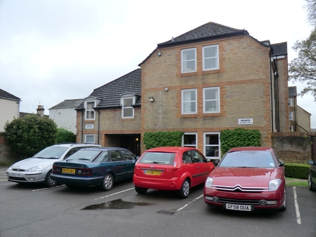  Image of 1 bedroom Apartment to rent in Wilton Road Salisbury SP2 at Homesarum House Wilton Road Salisbury, SP2 7HS