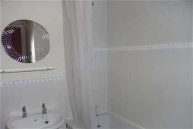  Image of 1 bedroom Flat to rent in James Gray Street Shawlands Glasgow G41 at Glasgow, G41 3BS
