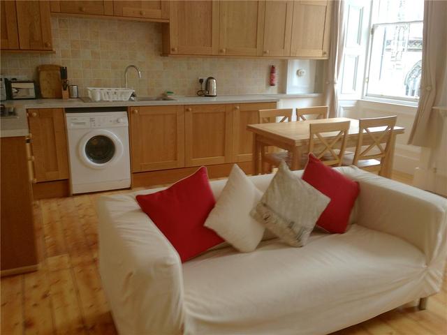  Image of 1 bedroom Flat to rent in Johnston Terrace Old Town Edinburgh EH1 at Grassmarket Edinburgh Edinburgh, EH1 2PW