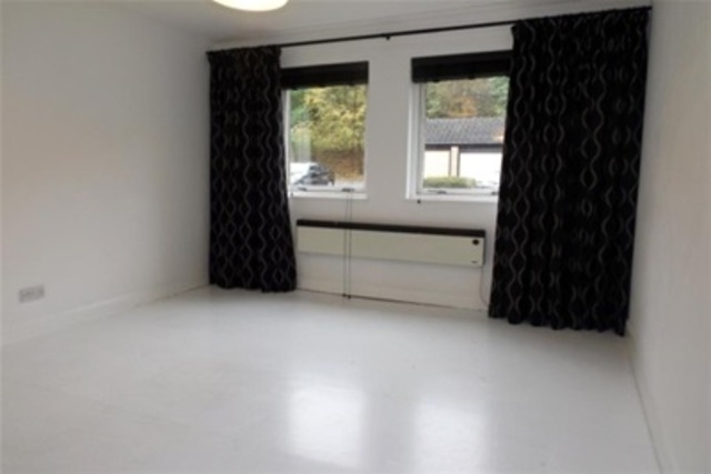  Image of 1 bedroom Flat to rent in Kelvindale Road Kelvindale Glasgow G12 at Kelvinside Glasgow Glasgow, G12 0QU